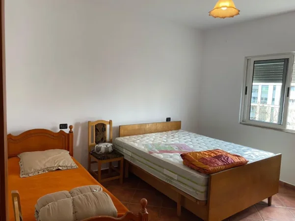 Tirane, jepet me qera apartament 1+1 Kati 5, 65 m² 550 € (RRUGA E ELBASANIT)