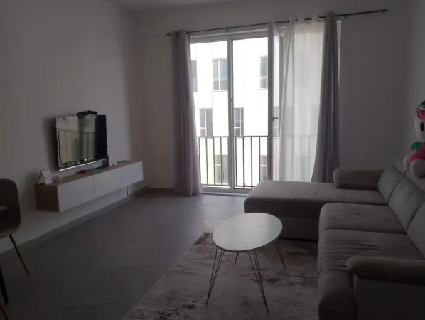 Tirane, jepet me qera apartament 2+1 Kati 2, 530 € (5 Maji)