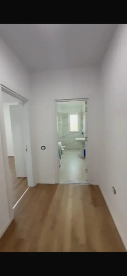 Tirane, jepet me qera apartament 2+1 Kati 5, 115 m² 400 € (Paskuqan)