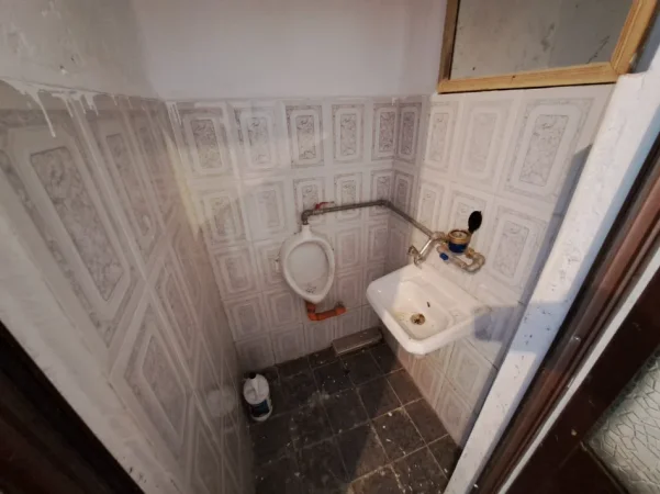 Tirane, shitet dyqan Kati 0, 26 m² 35.000 € (Rruga Don Bosko)