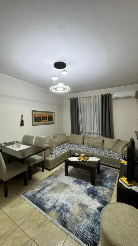 Tirane, jepet me qera apartament 2+1 Kati 5, 81 m² 530 € (Astir)