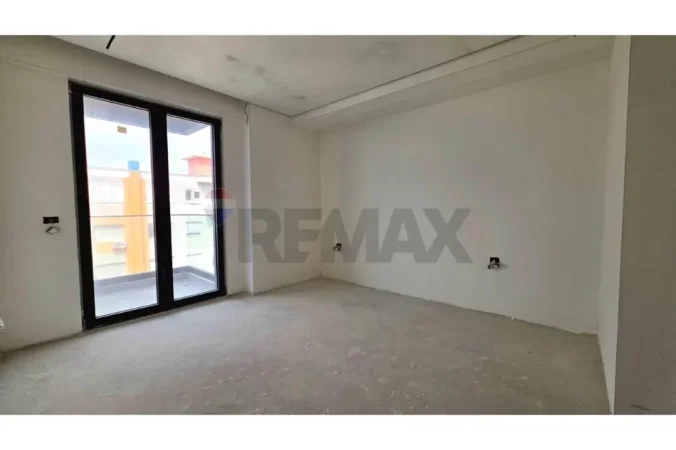 Vlore - Lungomare, shitet apartament 2+1+Ballkon Kati 9, 112 m² 250.000 € (Rruga Reshat Osmani, pran shkolles se Marines, Vlore)