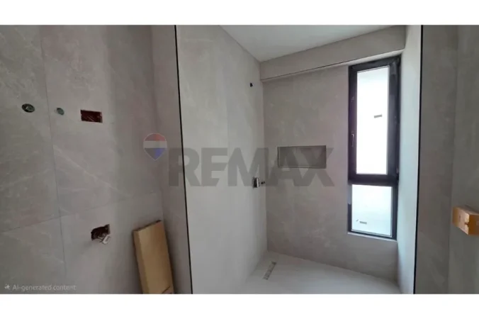 Vlore - Lungomare, shitet apartament 2+1+Ballkon Kati 9, 112 m² 250.000 € (Rruga Reshat Osmani, pran shkolles se Marines, Vlore)