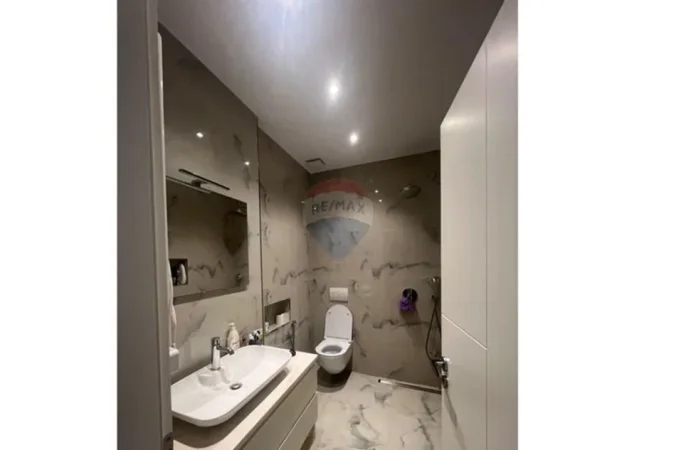 Tirane, jepet me qera apartament 1+1 Kati 2, 60 m² 55.000 € (Kompleksi Star)