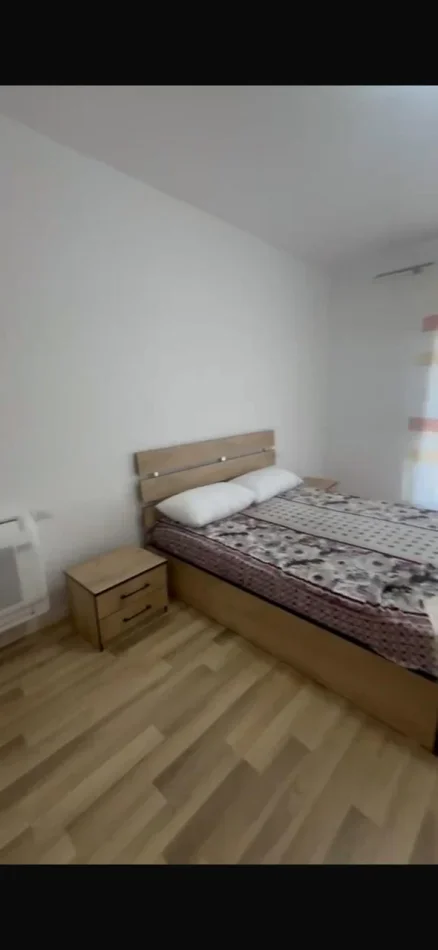 Tirane, jepet me qera apartament 2+1 Kati 5, 115 m² 400 € (Paskuqan)
