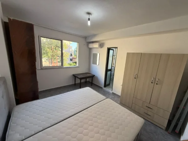 Tirane, jepet me qera apartament 1+1 Kati 5, 37000 lek (Brryli)