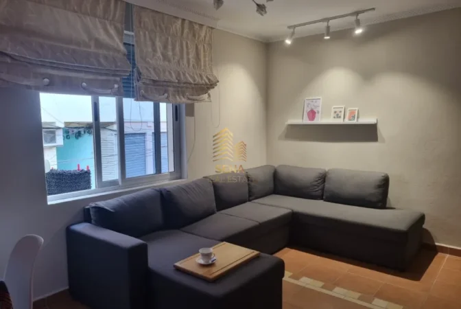 Tirane, jepet me qera apartament 1+1 Kati 2, 50 m² 450 € (Ali Demi)