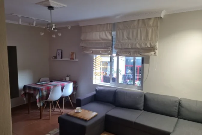 Tirane, jepet me qera apartament 1+1 Kati 2, 50 m² 450 € (Ali Demi)