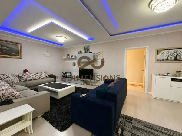 Tirane, shitet apartament 3+1+Ballkon Kati 4, 165 m² 250.000 € (astir)