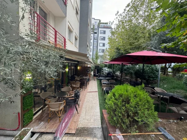 Tirane, jepet me qera lokal Kati 0, 120 m² 1.050 € (Liqeni i Thatë)