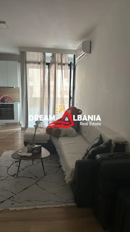Tirane, jepet me qera apartament 1+1+Ballkon Kati 2, 72 m² 600 € (Kompleksi Panorama)