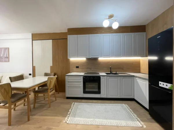 Tirane, shitet apartament 1+1 Kati 5, 67 m² 121.000 € (Astir)