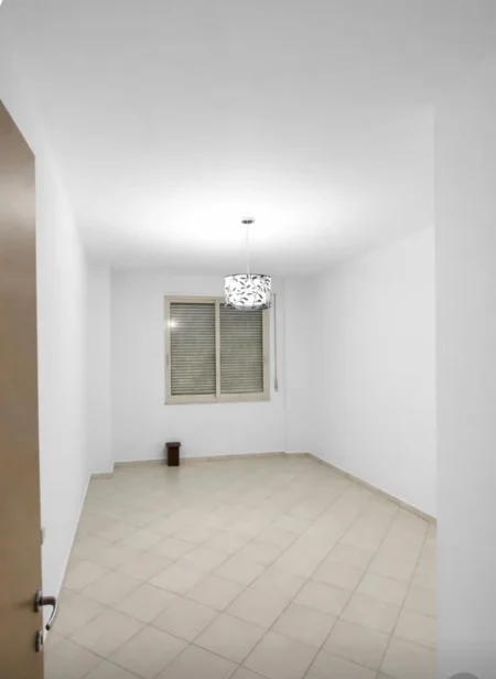 Tirane, shitet apartament 1+1 Kati 8, 177600 € (Ish Tregu Elektrik – Muzeu i Shkencave)