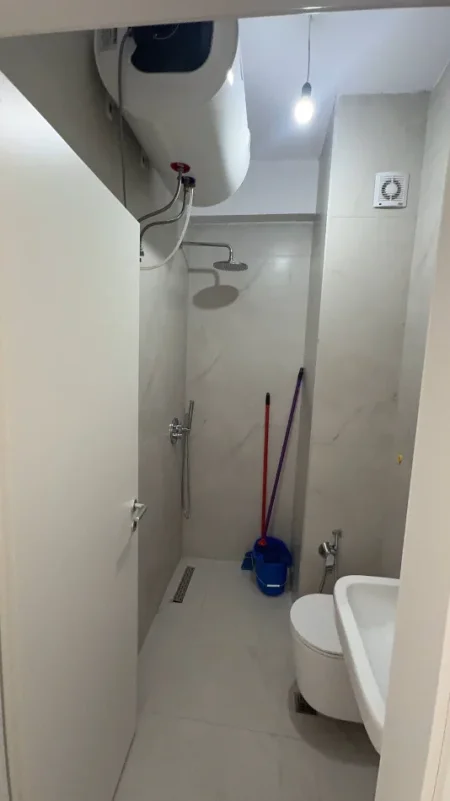 🏠 Jepen me Qera 2 Apartamente tek Rezidenca Kadiu ne  Ali Demi,  450 MIJE LEKE