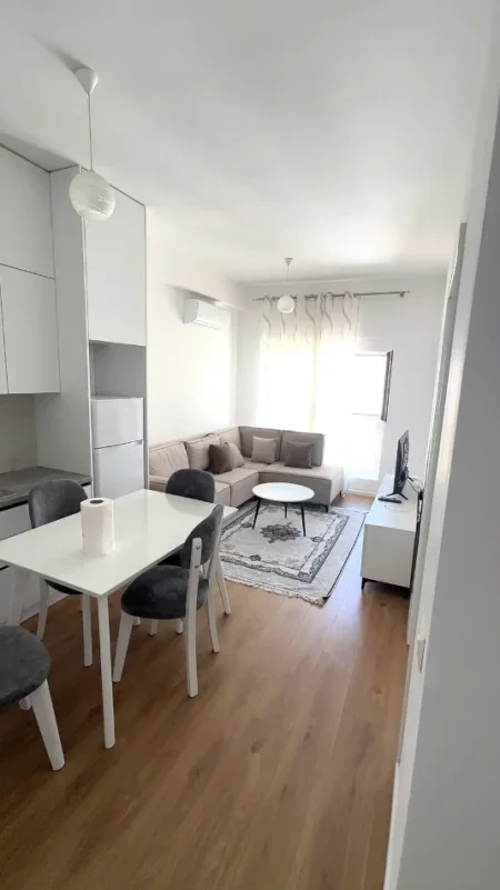 🏠 Jepen me Qera 2 Apartamente tek Rezidenca Kadiu ne  Ali Demi,  450 MIJE LEKE