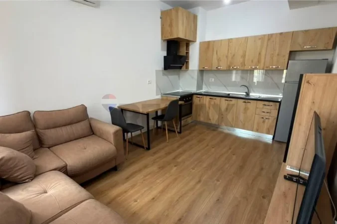 Tirane, jepet me qera apartament 1+1 Kati 4, 50 m² 370 € (tirane)