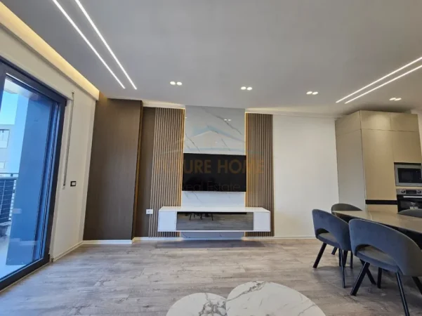 Tirane, jepet me qera apartament 2+1+2 Kati 6, 108 m² 670 € (BULEVARDI I RI , JORDAN MISJA)