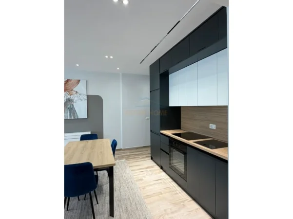 Tirane, jepet me qera apartament 2+1+Aneks+Ballkon Kati 2, 103 m² 1.100 € (Liqeni i Thate)