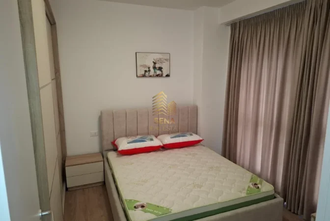 Tirane, jepet me qera apartament 2+1+Ballkon Kati 6, 87 m² 650 € (Kompleksi Aura)