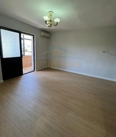 Tirane, shitet apartament 1+1 Kati 4, 60 m² 108.000 € (ali demi)