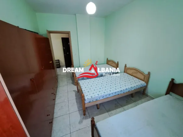 Tirane, jepet me qera apartament 2+1+Ballkon Kati 5, 100 m² 500 € 