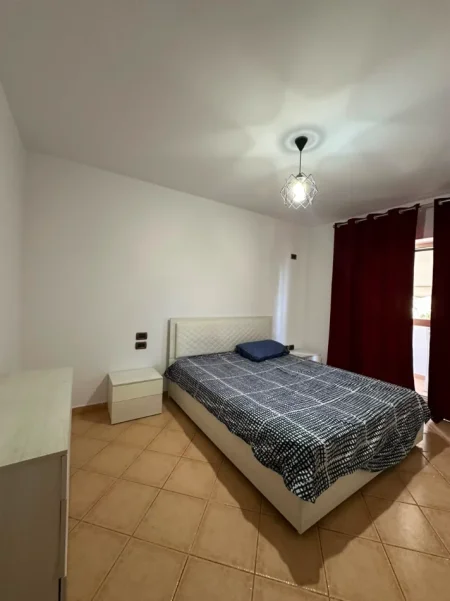 Shqiperi, jepet me qera apartament 2+1+Ballkon Kati 2, 500 € (Asim Vokshi)
