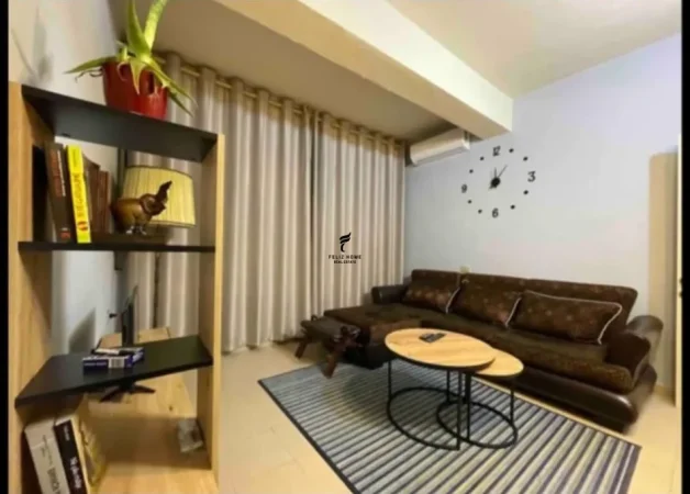 Tirane, jepet me qera apartament 2+1 Kati 3, 90 m² 550 € (QENDER)
