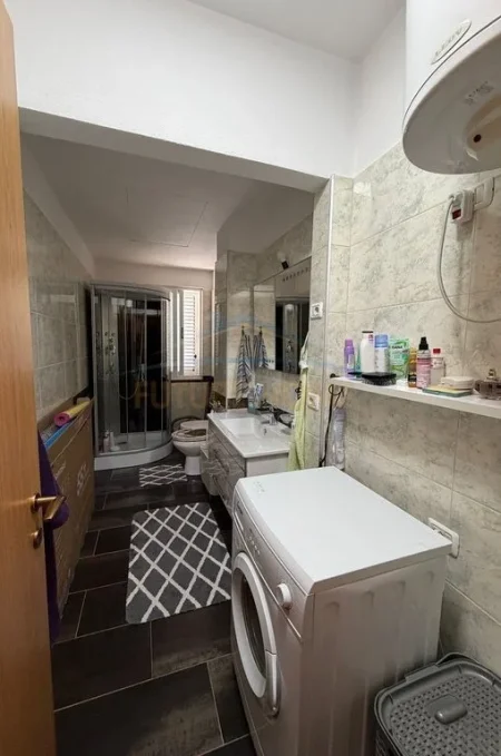 Tirane, shitet apartament 2+1 Kati 2, 106 m² 160.000 € (Shkollla 17 shkurti)