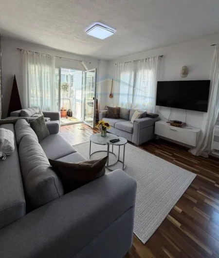 Tirane, shitet apartament 2+1 Kati 2, 106 m² 160.000 € (Shkollla 17 shkurti)