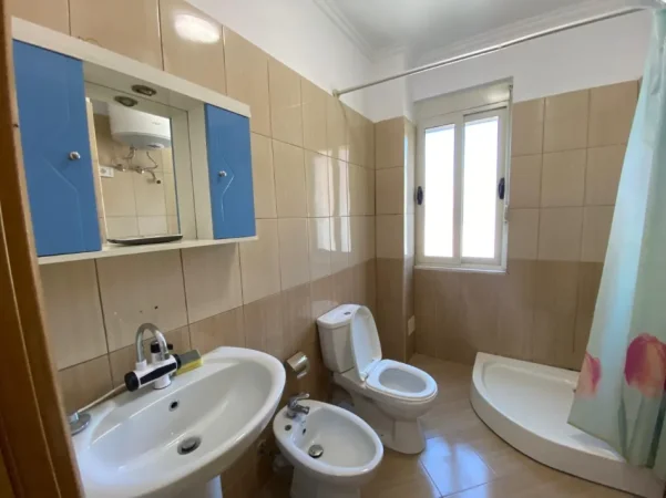 Tirane, shitet apartament 2+1+Ballkon Kati 2, 74 m² 142.002 € (Fresk)