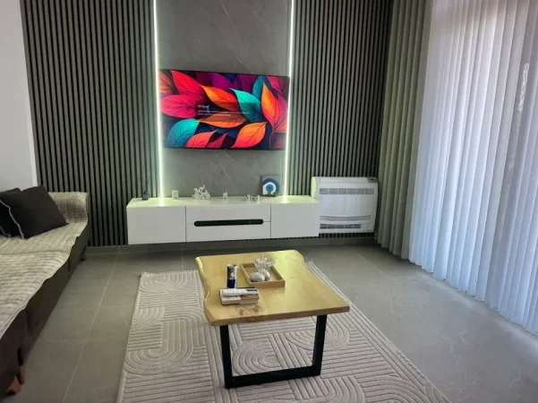Shqiperi, jepet me qera apartament 1+1+Ballkon Kati 5, 72 m² 600 € (Stacioni i Trenit)