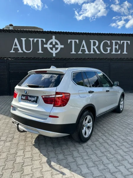 Tirane, BMW X3 2.0d xDrive, Viti 2012, Automat 7.800 €