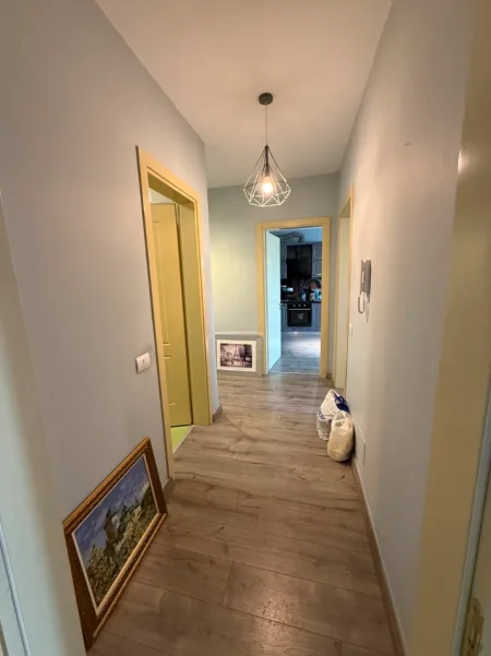 Tirane, shitet apartament 2+1 Kati 5, 105 m² 168.000 € (Casa Italia)