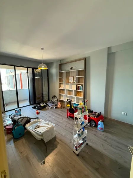 Tirane, shitet apartament 2+1 Kati 5, 105 m² 168.000 € (Casa Italia)