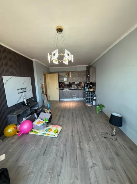 Tirane, shitet apartament 2+1 Kati 5, 105 m² 168.000 € (Casa Italia)