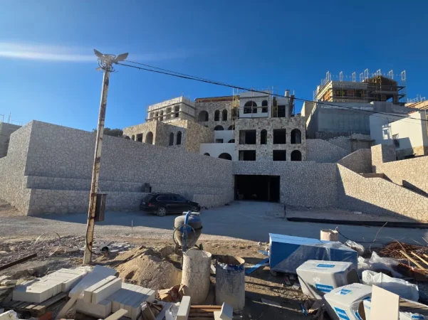 Himare, shitet apartament 2+1+Ballkon Kati 3, 161 m² 486.500 € (JALE FOLIE VILLAGE)