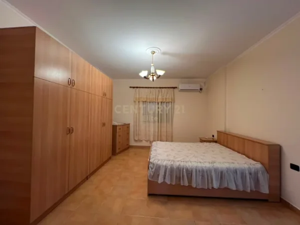 Jepet me qira apartament 2+1+2 ne Porcelan!
