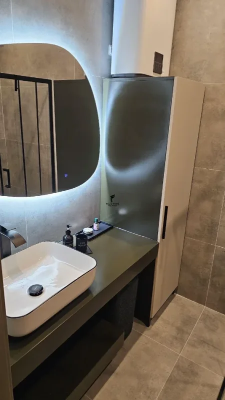 Tirane, jepet me qera garsonier Kati 3, 39 m² 500 € (PAZARI I RI)