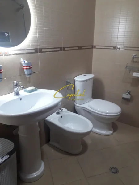 Tirane, jepet me qera apartament 2+1 Kati 7, 100 m² 235.000 € (21 DHJETORI)