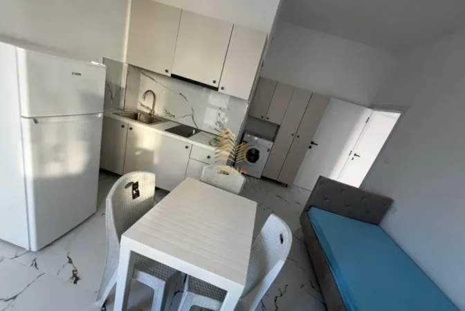 Tirane, jepet me qera garsonier 1+1 Kati 2, 30 m² 300 € (Jordan Misja)