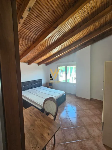 Tirane, jepet me qera apartament 1+1+Ballkon Kati 3, 80 m² 420 € (5 MAJI)