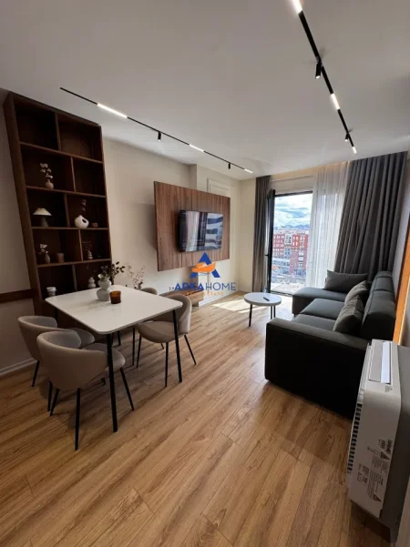 Tirane, jepet me qera apartament 2+1+Ballkon Kati 7, 81 m² 800 € 