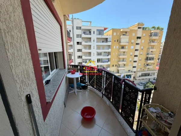 Vlore, shitet apartament 1+1+Ballkon Kati 6, 60 m² 115.000 € (Rruga Pelivan Leskaj)