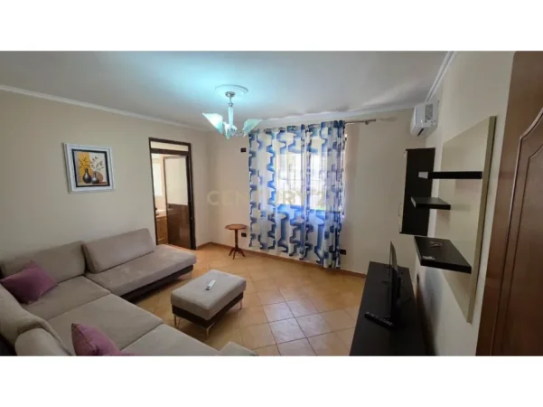 Tirane, jepet me qera apartament Kati 1, 62 m² 530 € 