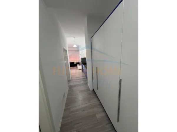 Tirane, jepet me qera apartament 2+1 Kati 4, 97 m² 480 € (Kompleksi Mangalem)