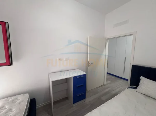 Tirane, jepet me qera apartament 2+1 Kati 4, 97 m² 480 € (Kompleksi Mangalem)