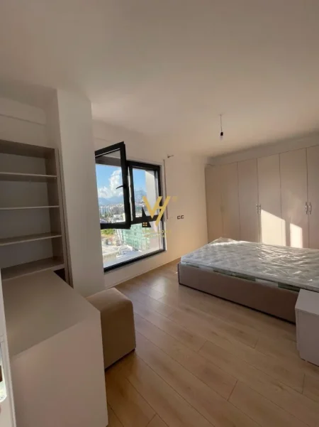 Tirane, jepet me qera apartament 1+1+Ballkon Kati 9, 65 m² 570 € (BULEVARDI I RI)