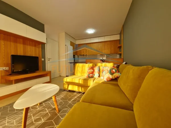 Tirane, jepet me qera apartament 2+1 Kati 4, 80 m² 800 € (5 maji)
