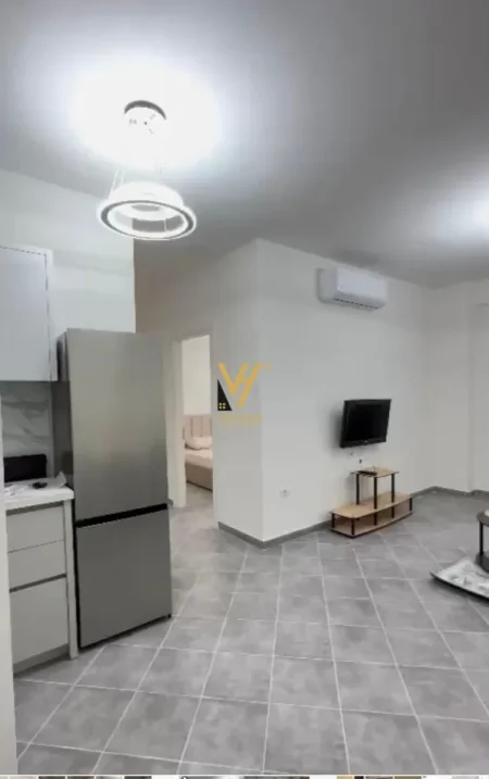 Tirane, jepet me qera apartament 2+1+Ballkon Kati 1, 93 m² 750 € (MINE PEZA)