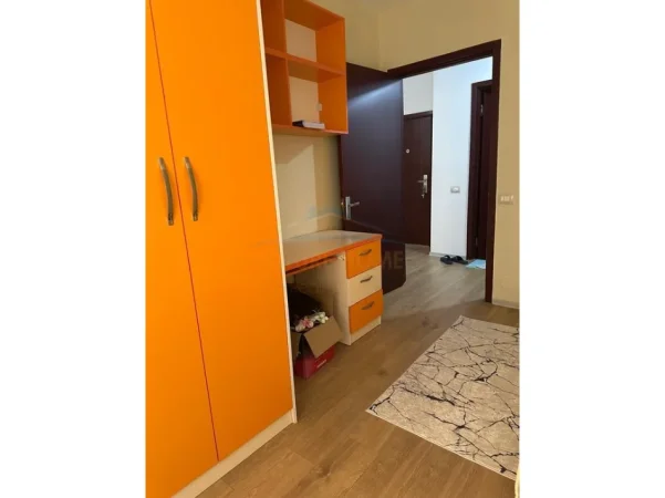 Tirane, jepet me qera apartament 2+1 Kati 3, 71 m² 500 € (Vila L, Unaza e Re.)